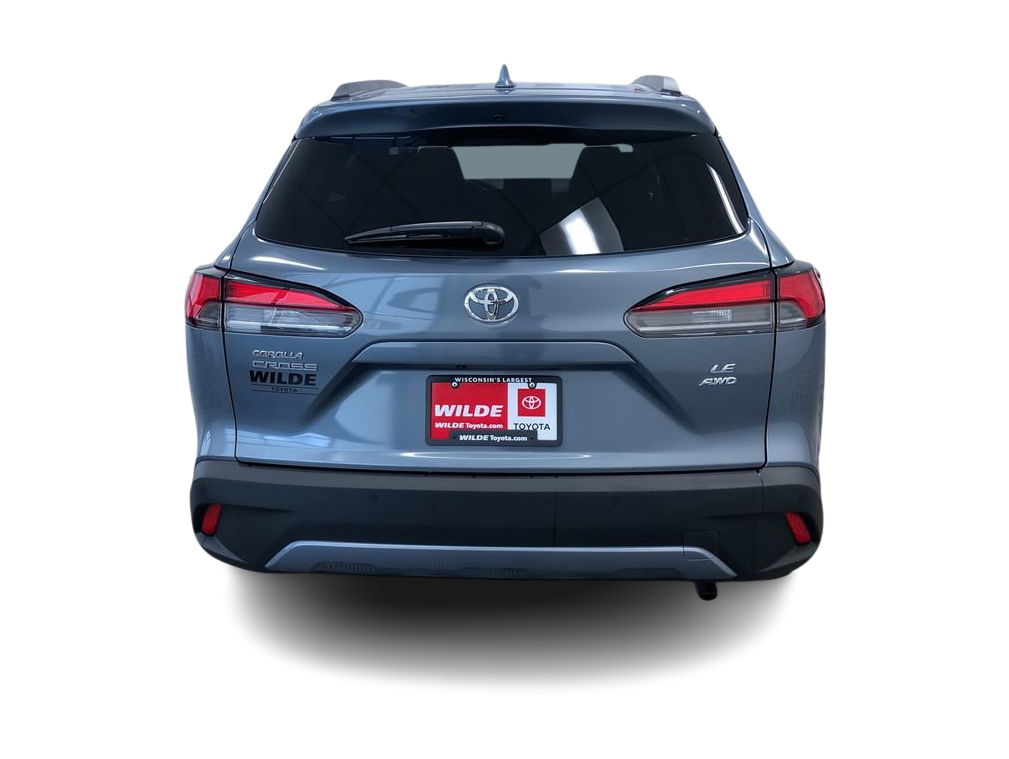 2023 Toyota Corolla Cross XLE 5