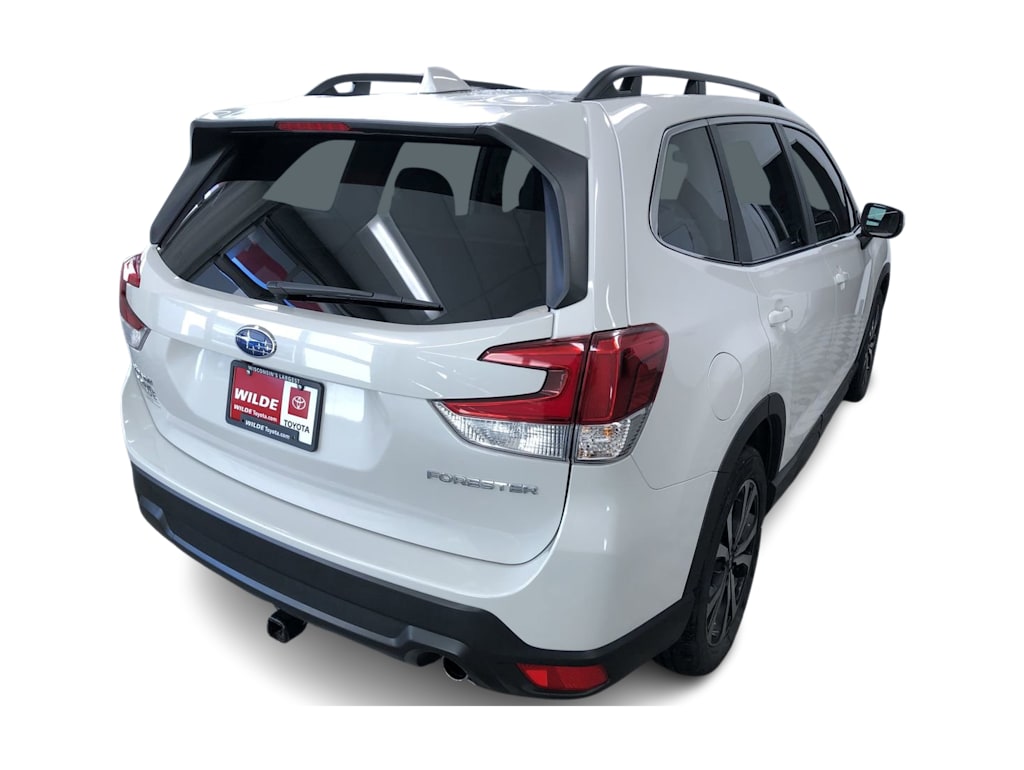 2022 Subaru Forester Limited 35