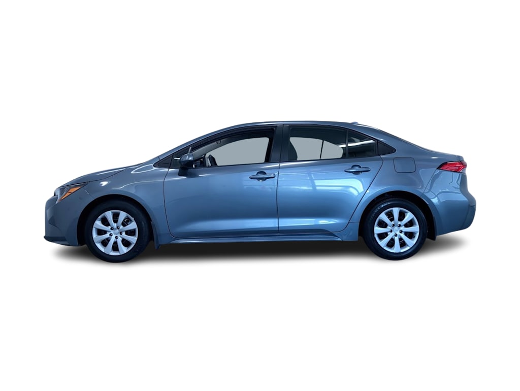 Thumbnail: 2022 Toyota Corolla - 3