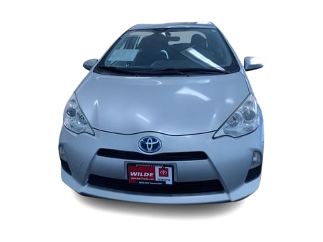 Thumbnail: 2014 Toyota Prius c - 6