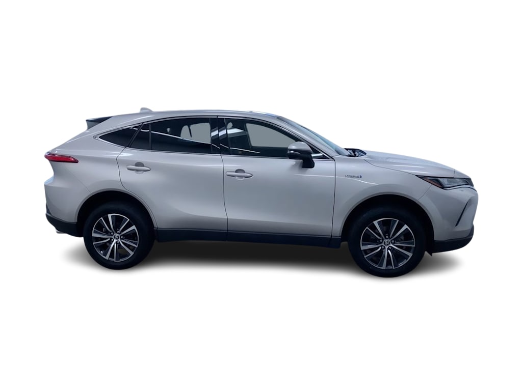 2021 Toyota Venza LE 19