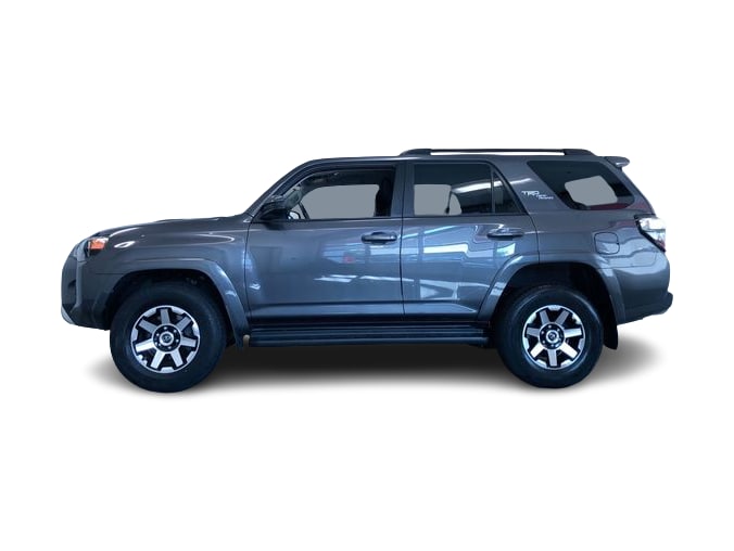 Thumbnail: 2021 Toyota 4Runner - 24