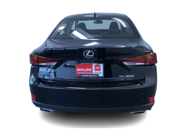 Thumbnail: 2017 Lexus IS - 28