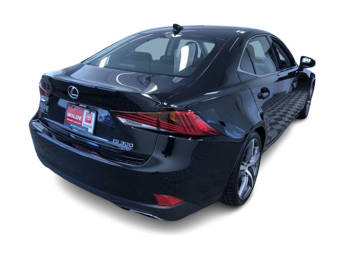 Thumbnail: 2017 Lexus IS - 41