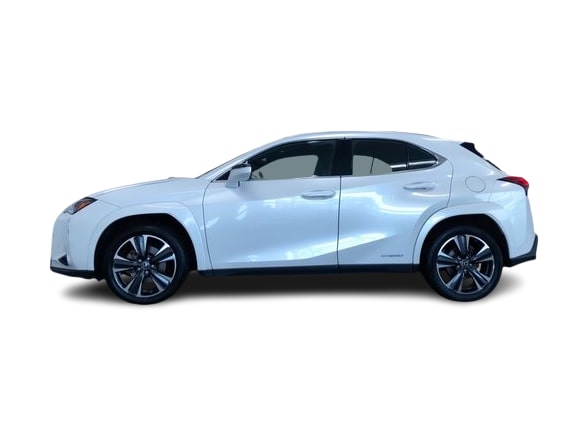 Thumbnail: 2022 Lexus UX - 3