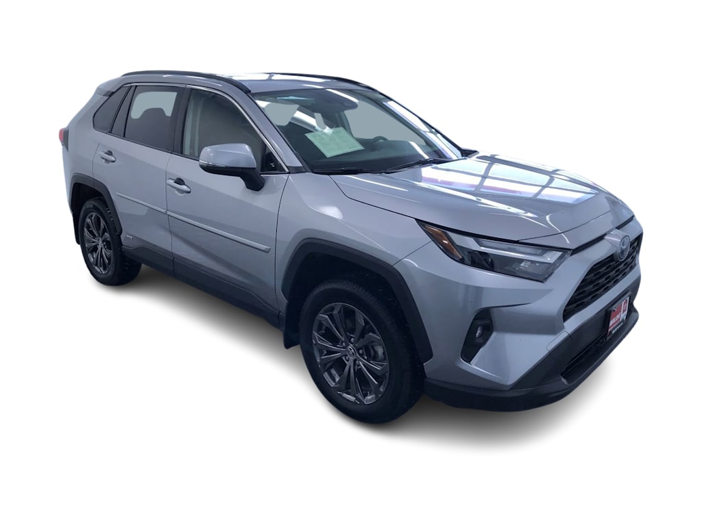 2022 Toyota RAV4 XLE Premium 38