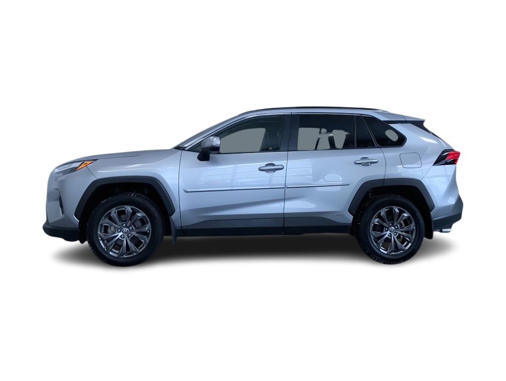 2022 Toyota RAV4 XLE Premium 3