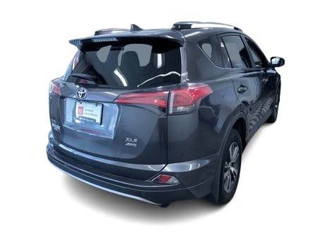 Thumbnail: 2018 Toyota RAV4 - 24