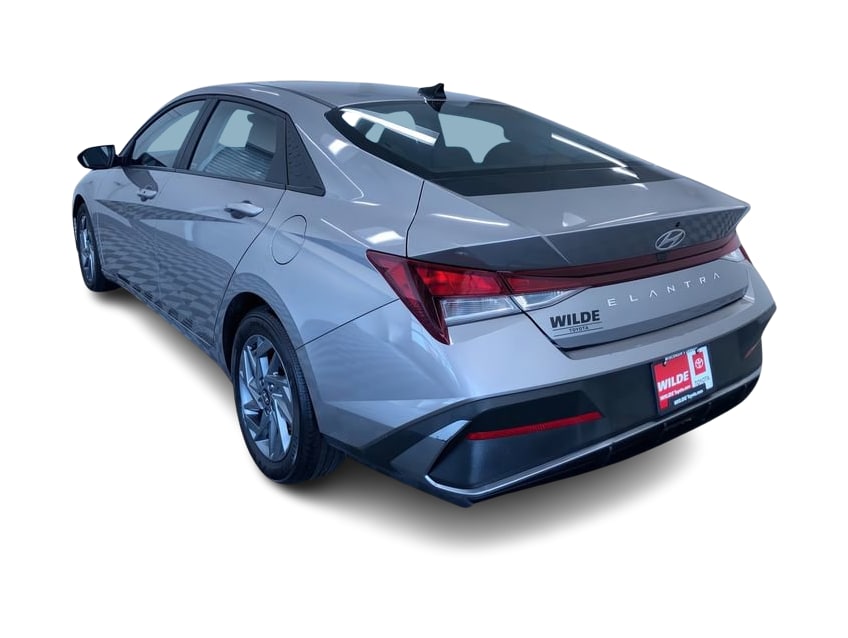 2024 Hyundai Elantra SEL 4
