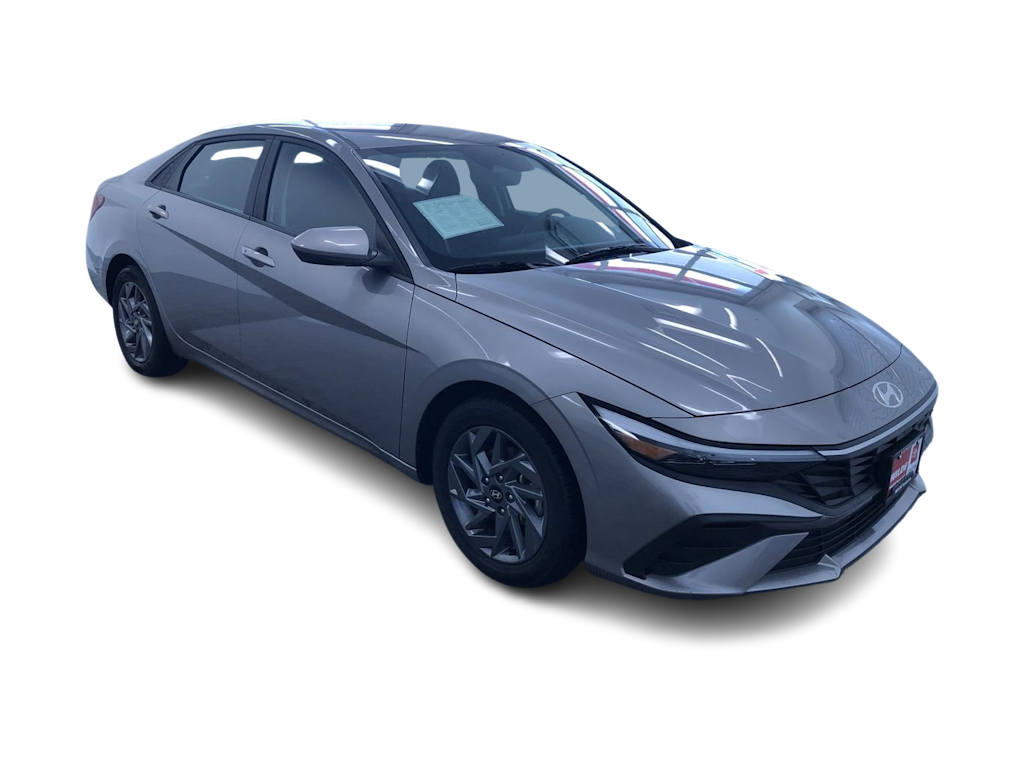 2024 Hyundai Elantra SEL 37