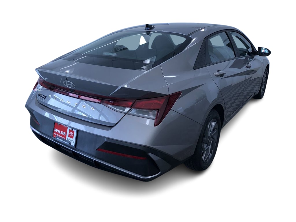 2024 Hyundai Elantra SEL 35