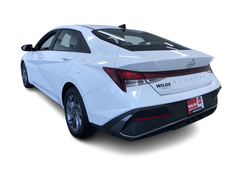 2024 Hyundai Elantra SEL 4