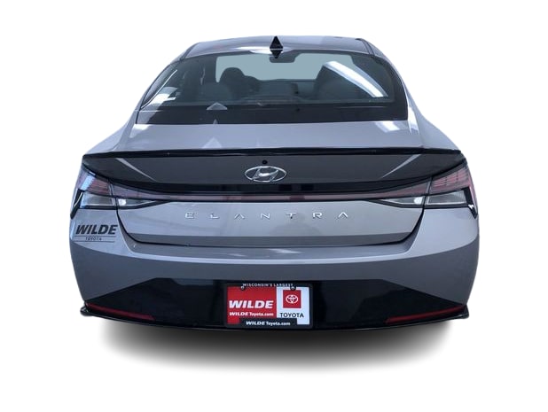 Thumbnail: 2022 Hyundai Elantra - 23