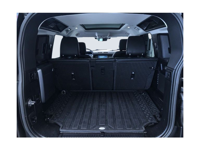 Thumbnail: 2020 Land Rover Defender - 15