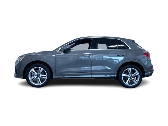 Thumbnail: 2021 Audi Q3 - 3