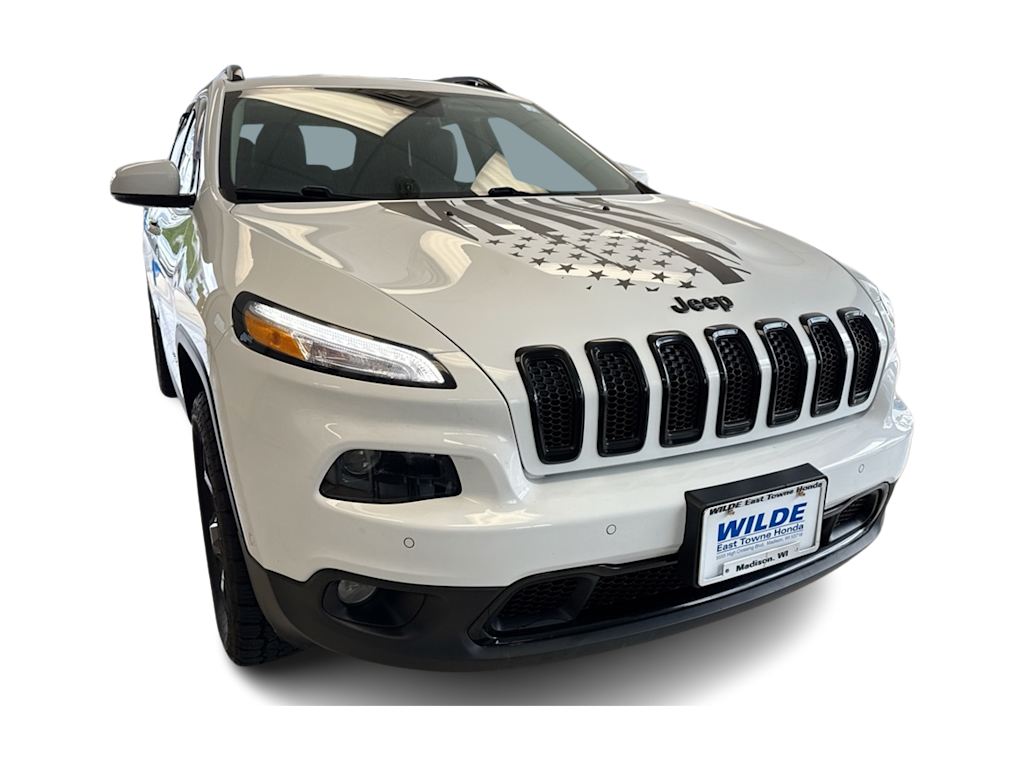 Thumbnail: 2017 Jeep Cherokee - 22