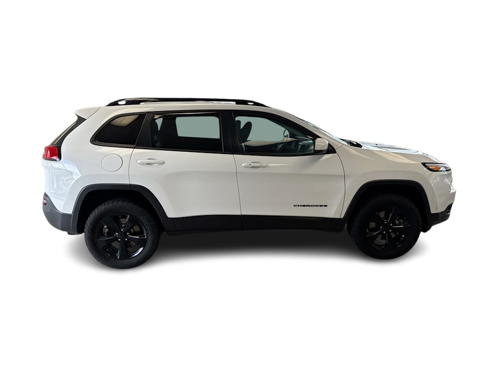 Thumbnail: 2017 Jeep Cherokee - 25