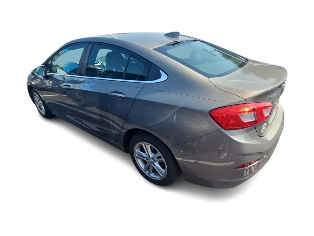 Thumbnail: 2018 Chevrolet Cruze - 3
