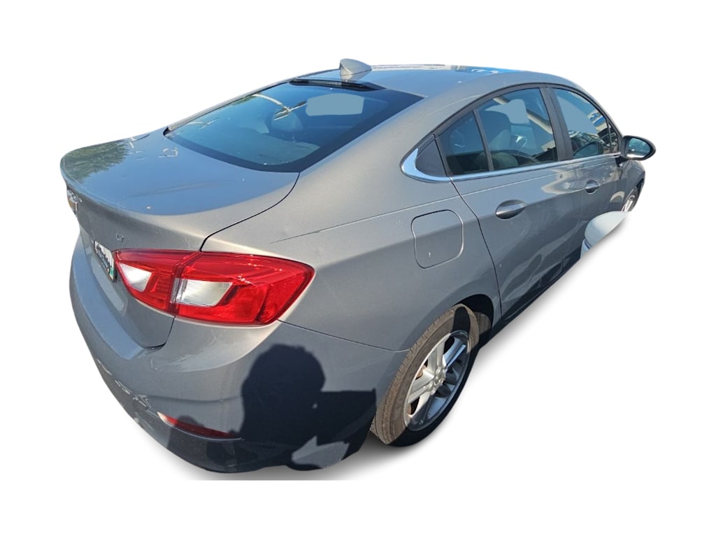 Thumbnail: 2018 Chevrolet Cruze - 9