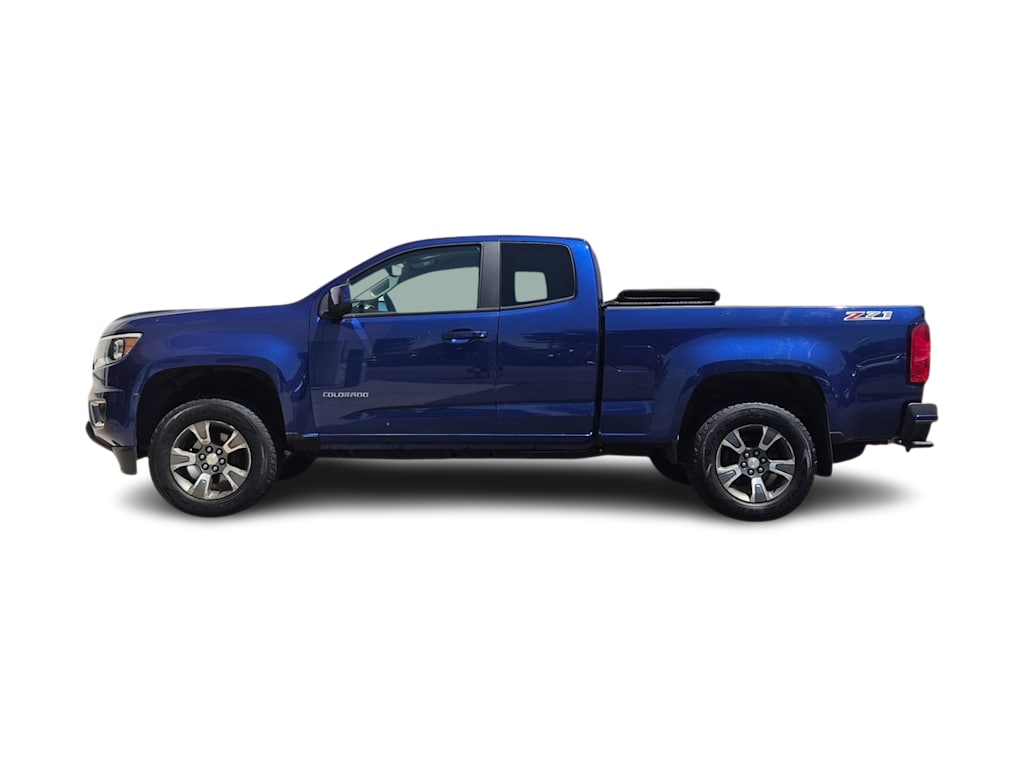 Thumbnail: 2016 Chevrolet Colorado - 3