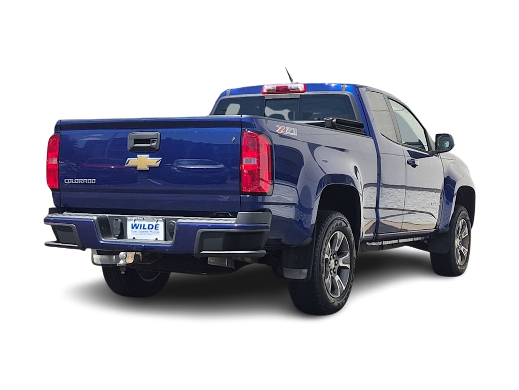 Thumbnail: 2016 Chevrolet Colorado - 22