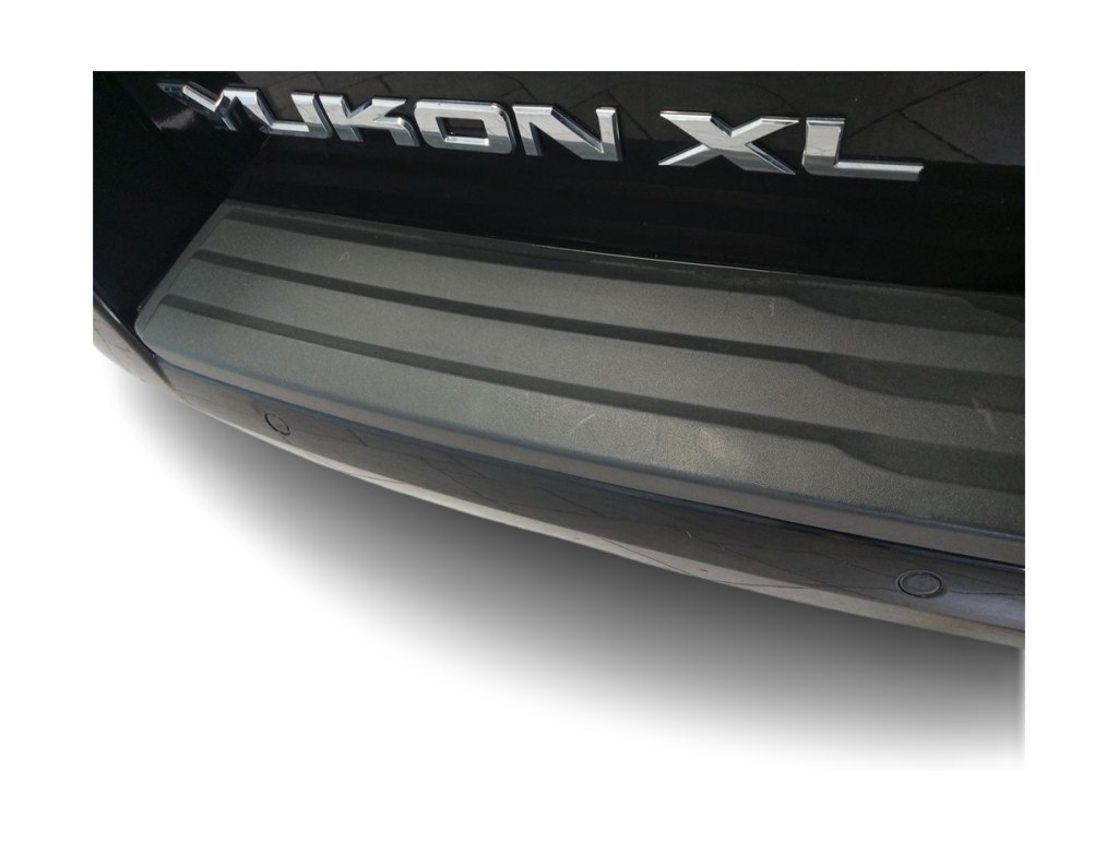 2018 GMC Yukon XL SLE 16