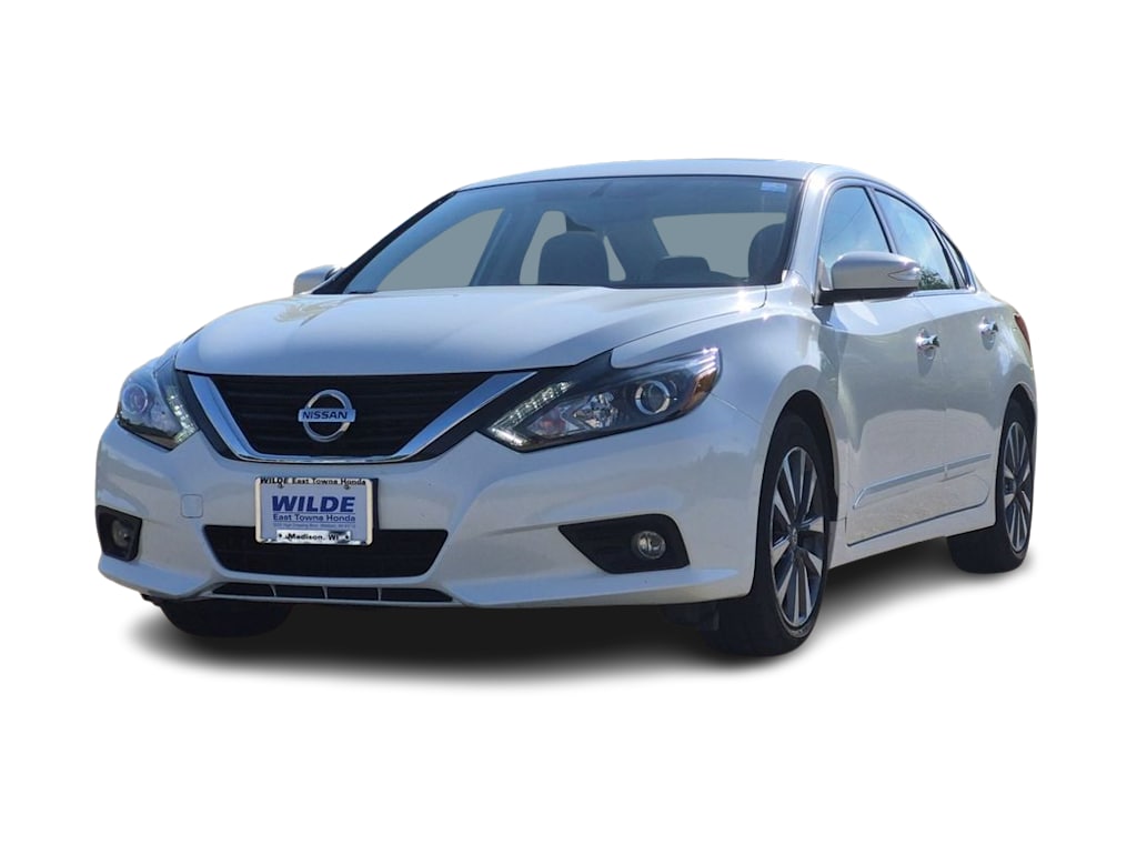 Thumbnail: 2017 Nissan Altima - 21