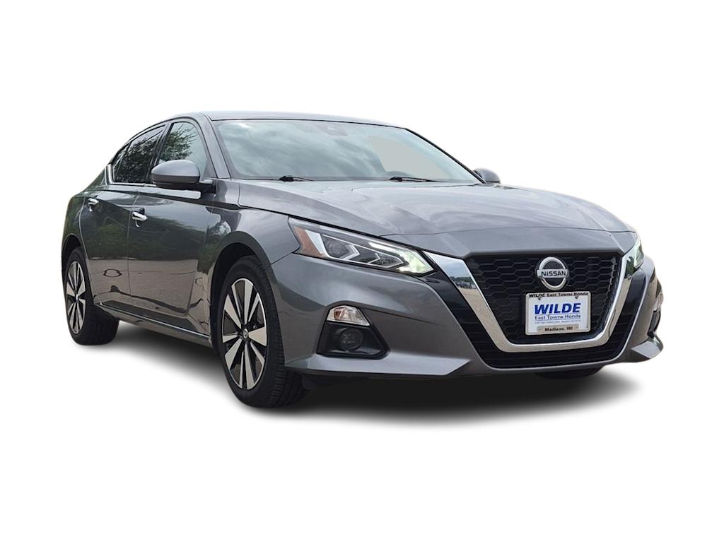 Thumbnail: 2019 Nissan Altima - 20
