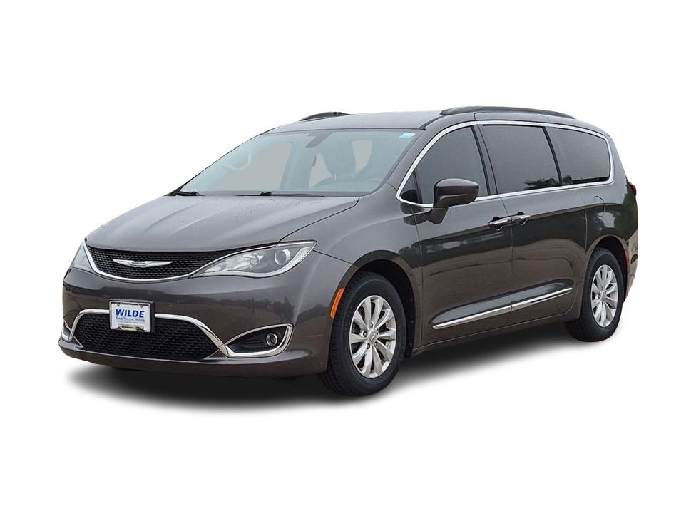 Thumbnail: 2017 Chrysler Pacifica - 20