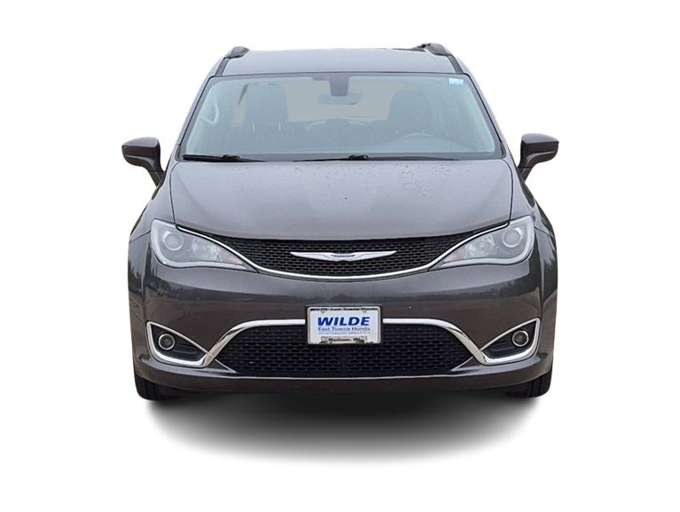 Thumbnail: 2017 Chrysler Pacifica - 6