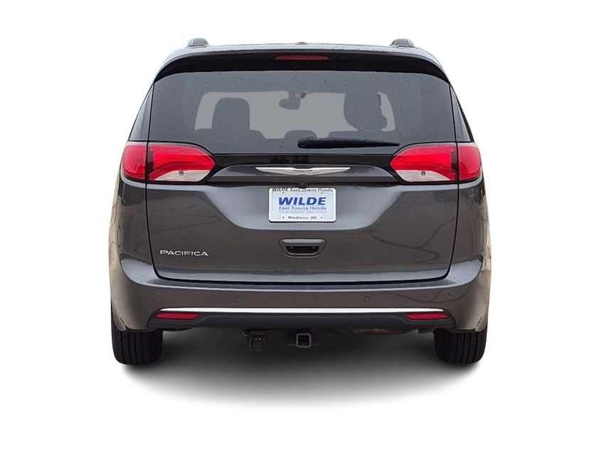 Thumbnail: 2017 Chrysler Pacifica - 5
