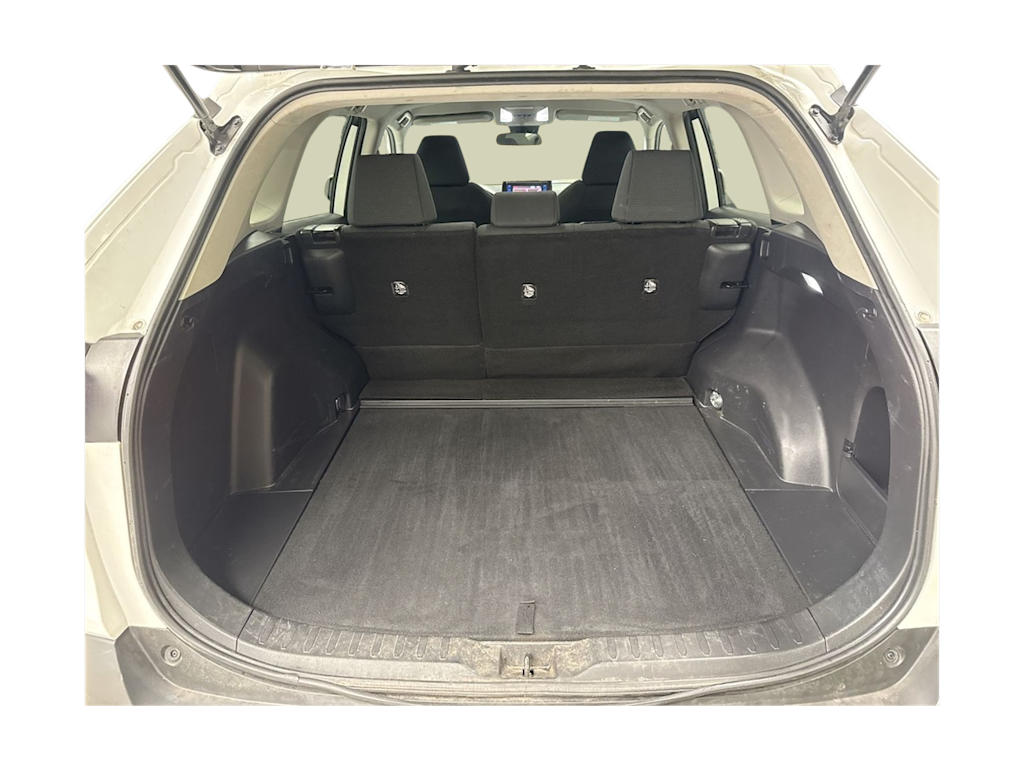 Thumbnail: 2022 Toyota RAV4 - 19