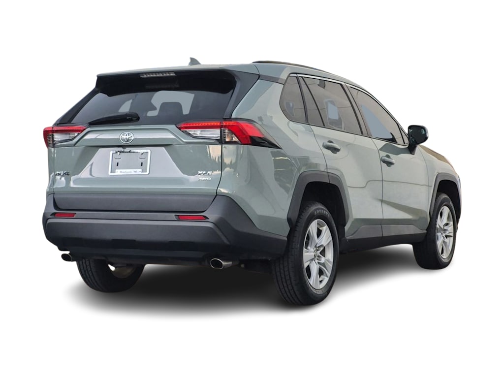 Thumbnail: 2021 Toyota RAV4 - 22
