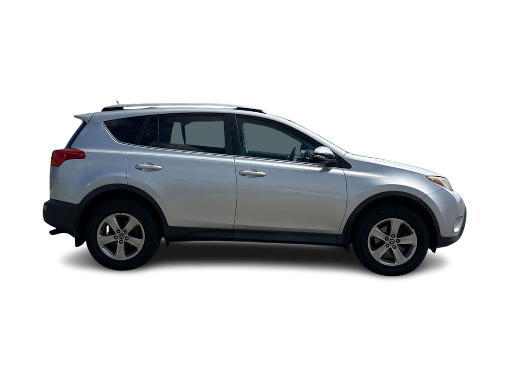 Thumbnail: 2015 Toyota RAV4 - 6