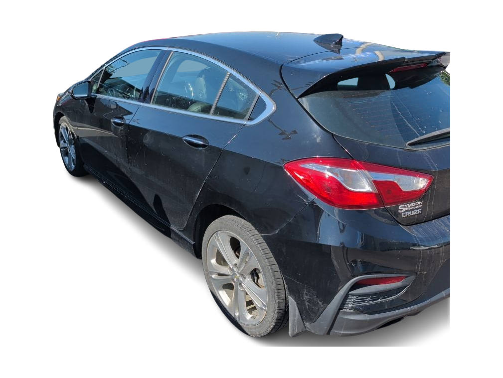 Thumbnail: 2018 Chevrolet Cruze - 3
