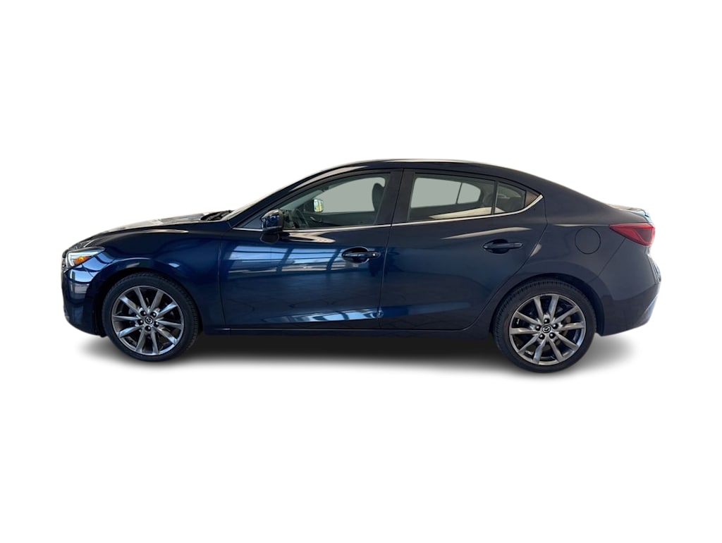 Thumbnail: 2018 Mazda Mazda3 - 3