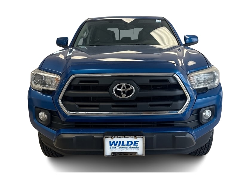 Thumbnail: 2016 Toyota Tacoma - 2