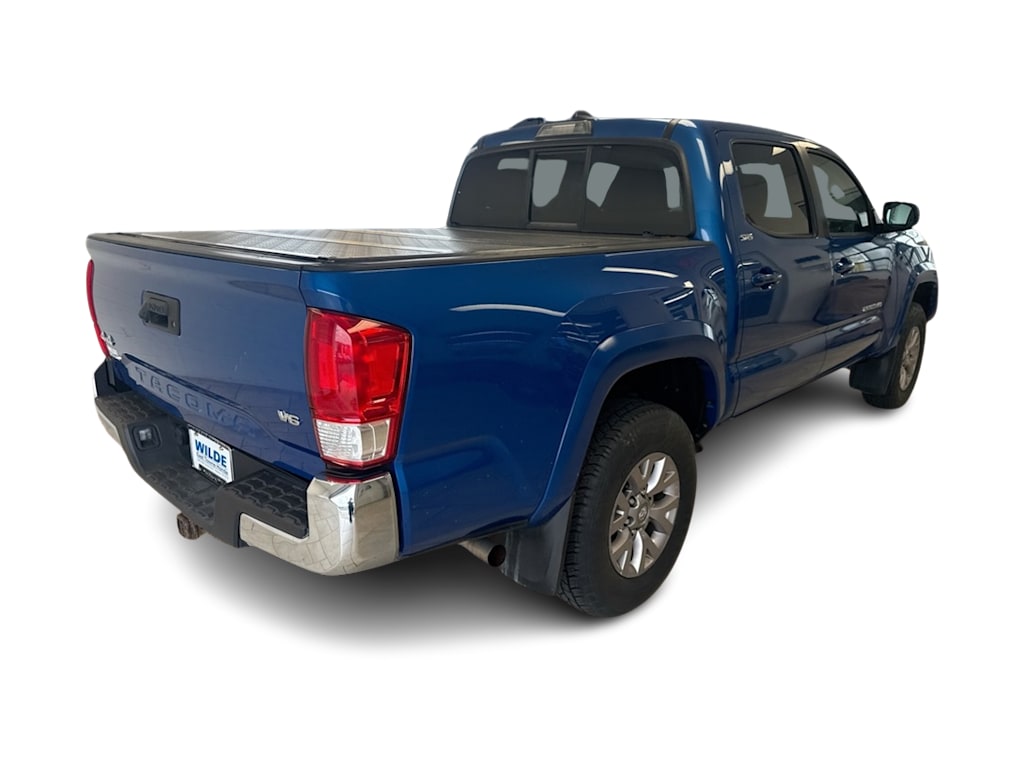 Thumbnail: 2016 Toyota Tacoma - 7