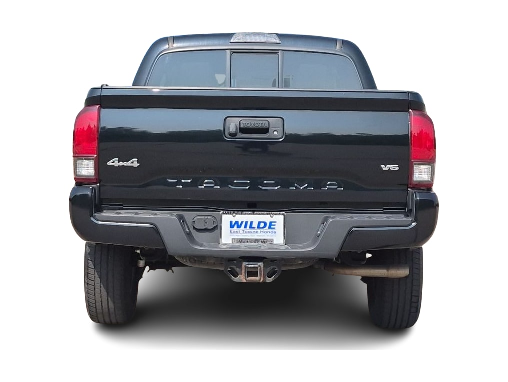 Thumbnail: 2022 Toyota Tacoma - 5