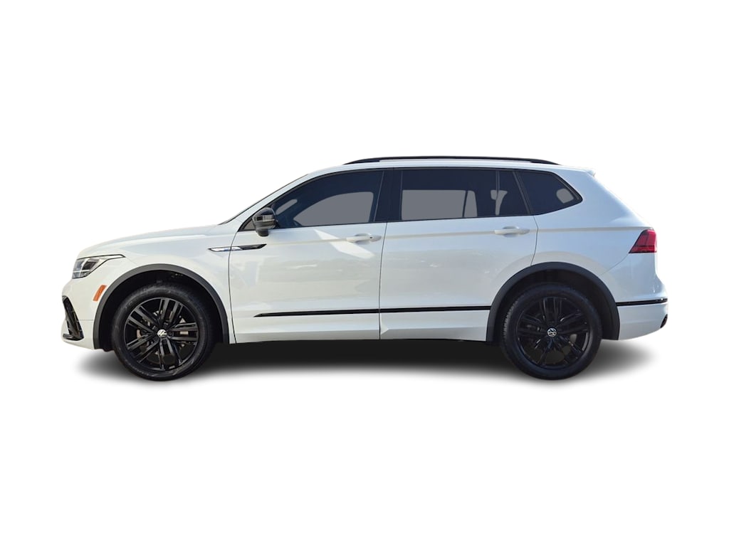 Thumbnail: 2022 Volkswagen Tiguan - 3