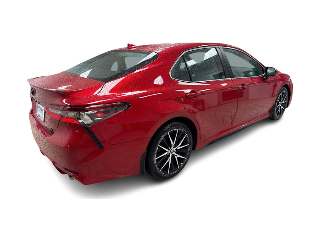 Thumbnail: 2022 Toyota Camry - 24