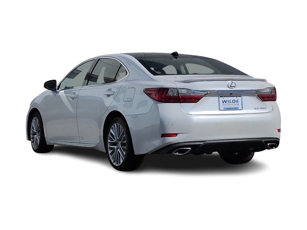 Thumbnail: 2016 Lexus ES - 4