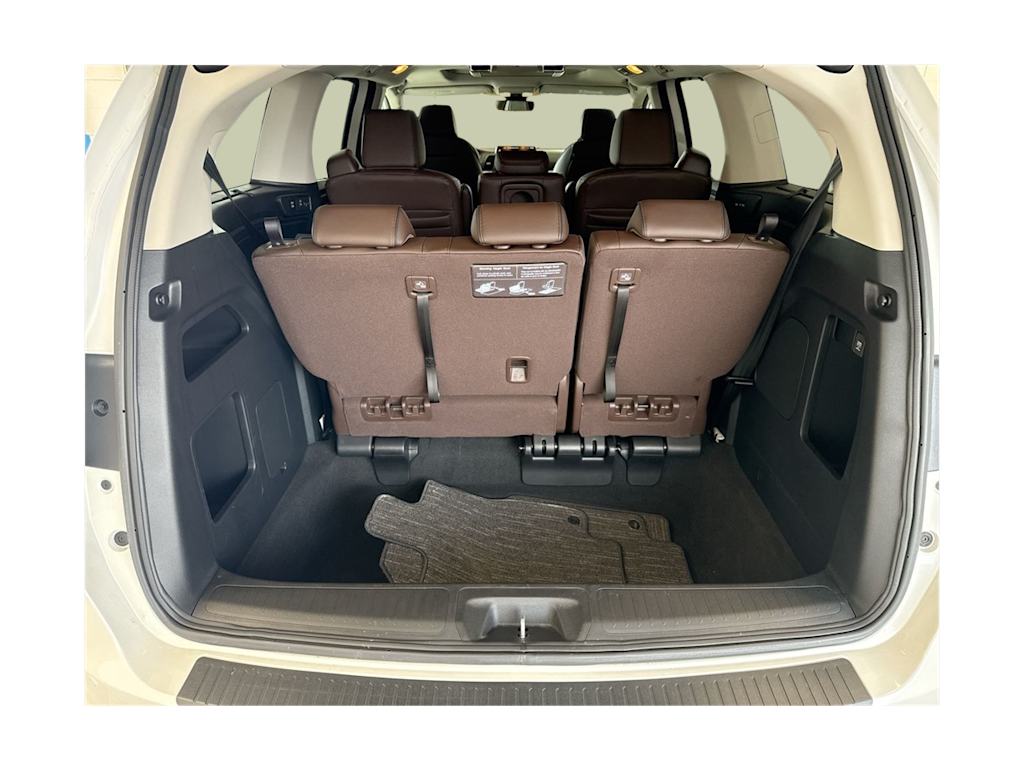 2025 Honda Odyssey Touring 18