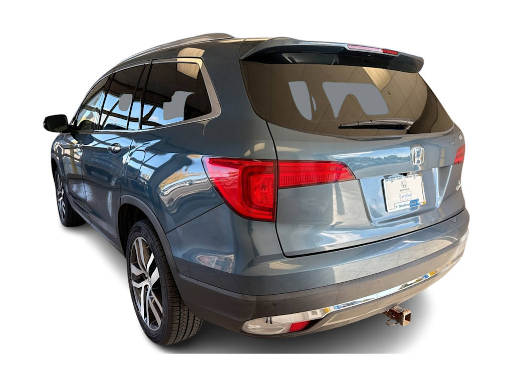 Thumbnail: 2017 Honda Pilot - 4