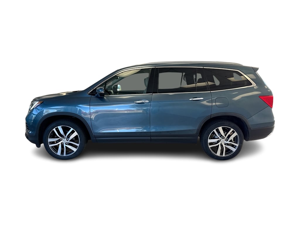 Thumbnail: 2017 Honda Pilot - 3