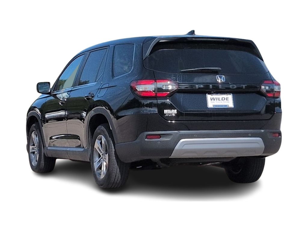 Thumbnail: 2023 Honda Pilot - 4