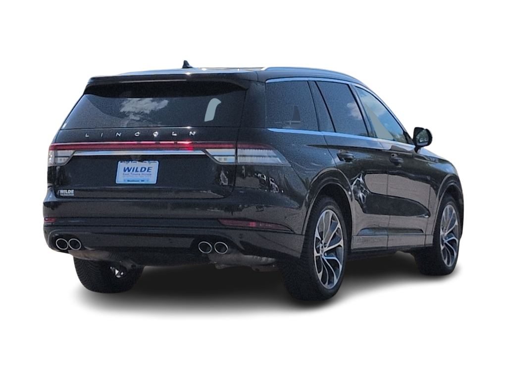 Thumbnail: 2023 Lincoln Aviator - 21