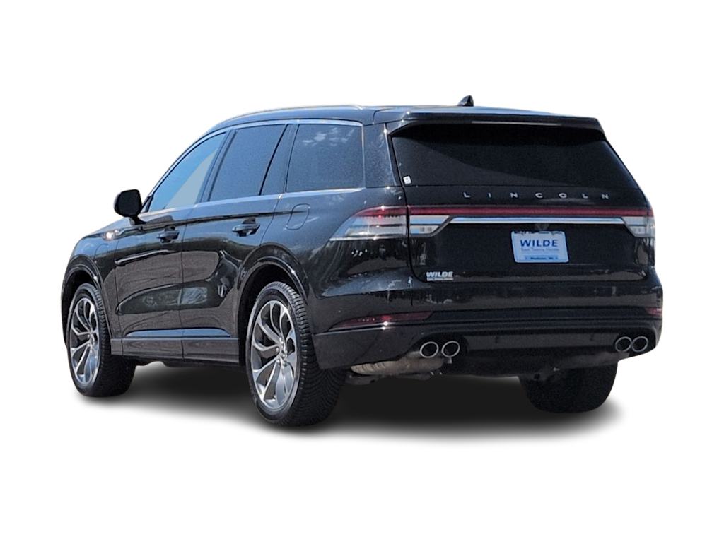 Thumbnail: 2023 Lincoln Aviator - 20