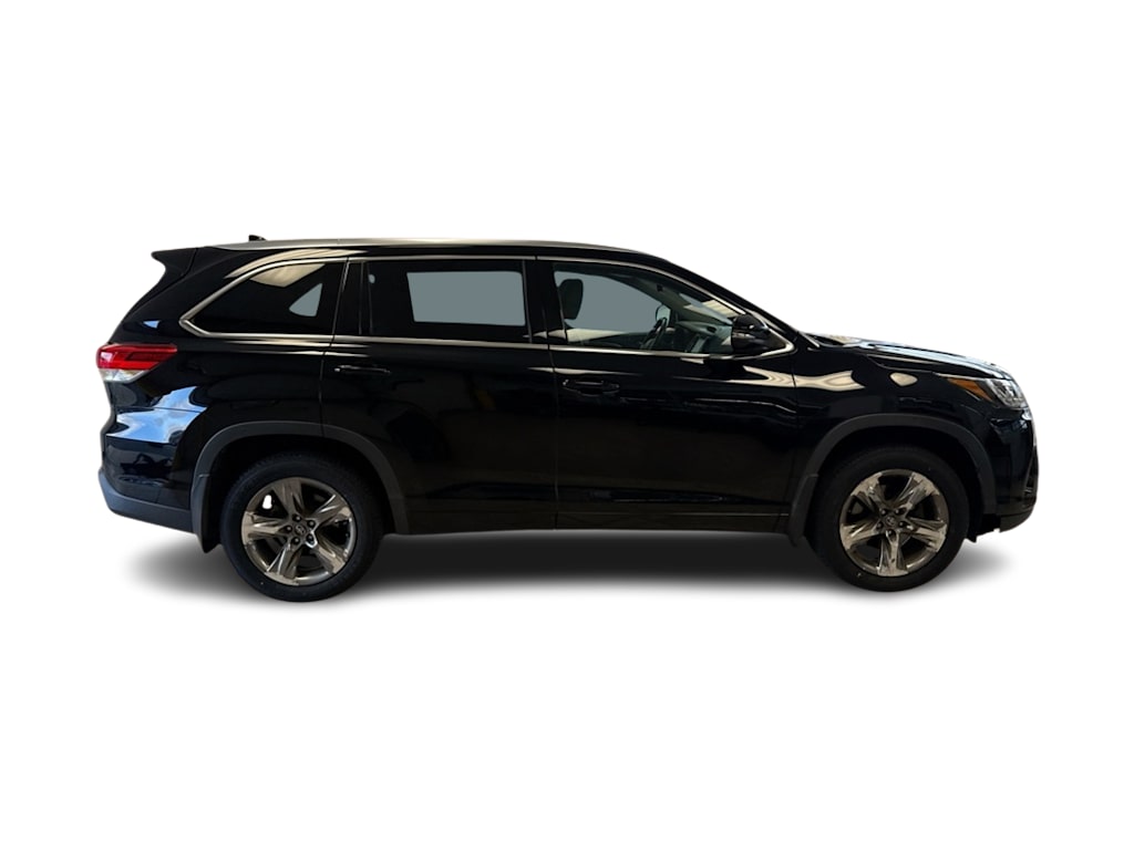 Thumbnail: 2018 Toyota Highlander - 24