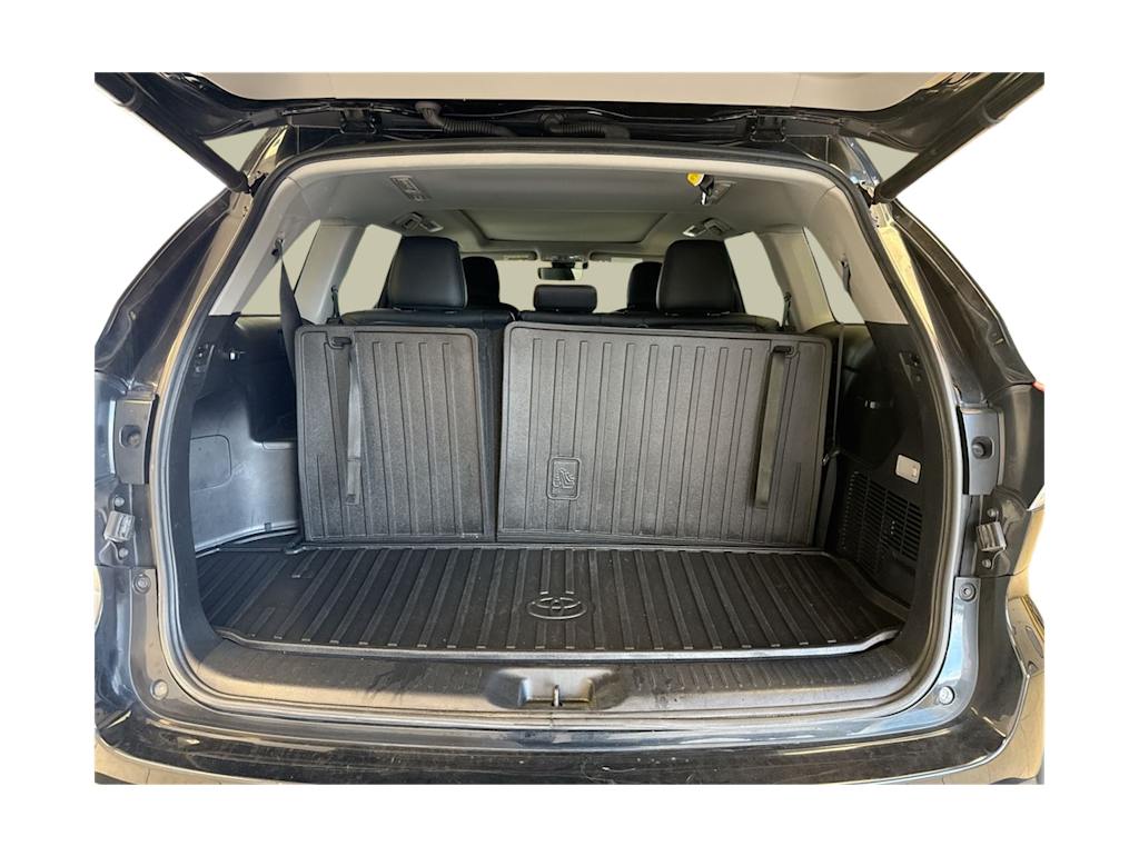 Thumbnail: 2018 Toyota Highlander - 19